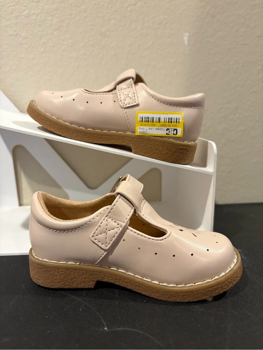 Cat & Jack Girls Lela Pink Mary Jane Dress Shoes Toddler Size 6 Hook & Loop